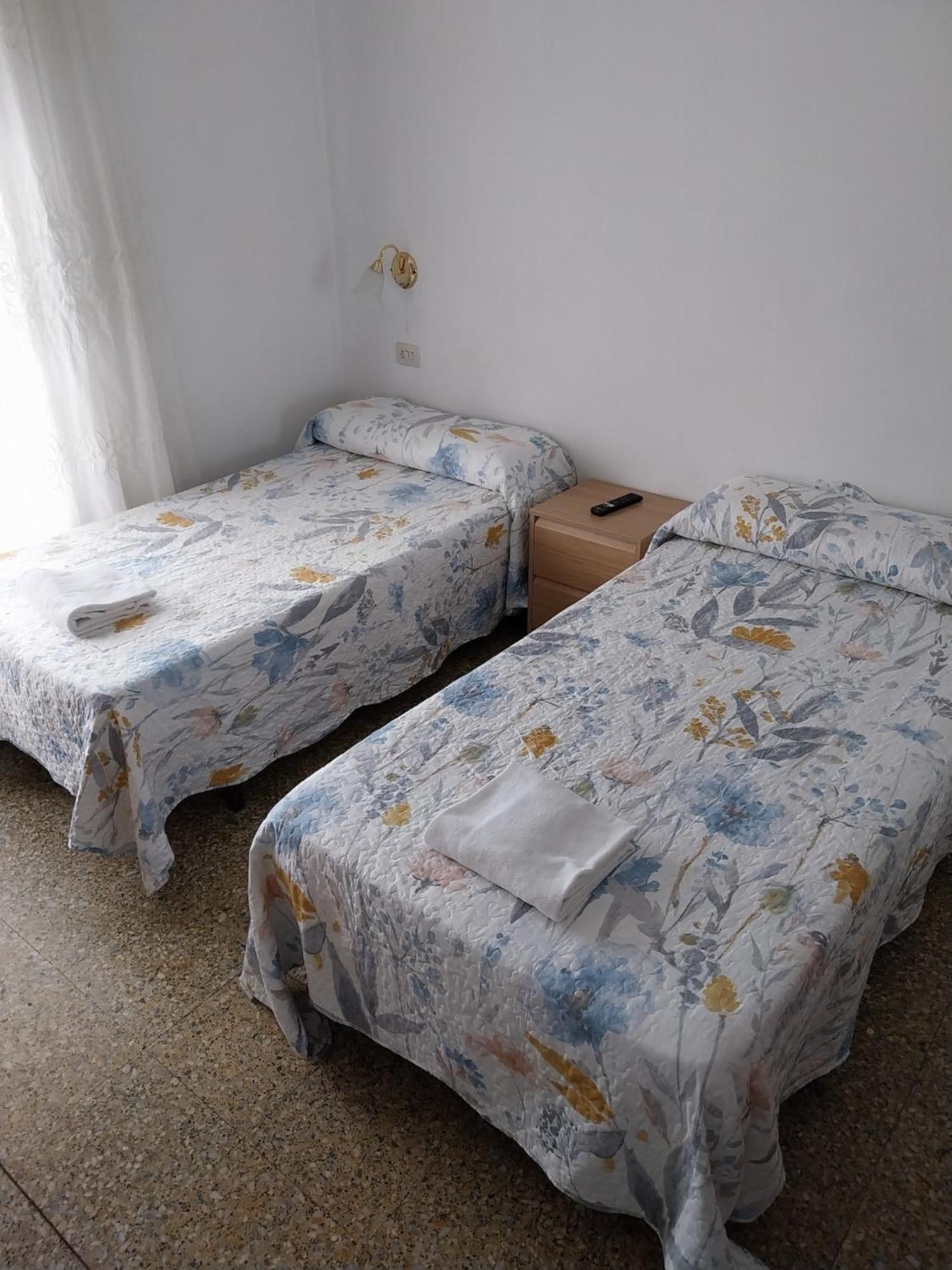 Pension Glorioso Hostel Пикаранья Экстерьер фото